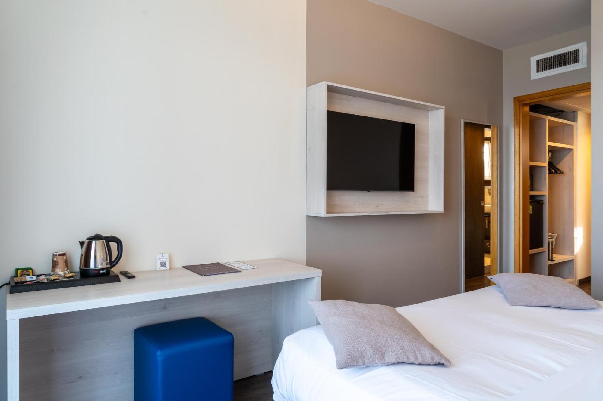 Hotel Desiree - Garda Lake Collection Sirmione Exterior photo